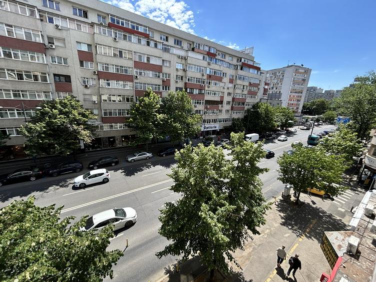 Apartament cu 2 camere semidecomandat, mobilat în Dorobanți