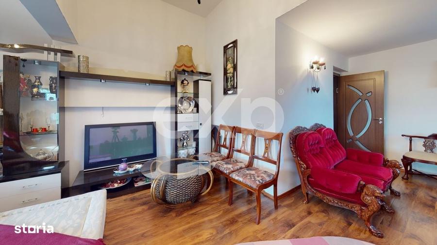 Casă cu 4 camere decomandat în Barcanele