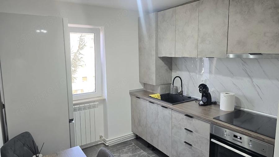 Apartament cu 2 camere semidecomandat în Zamfirescu