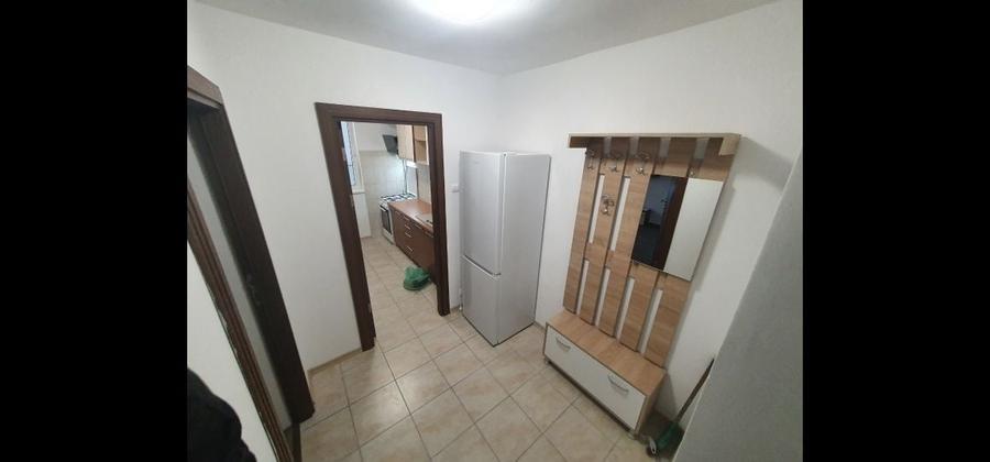 Apartament cu 2 camere semidecomandat în Dristor