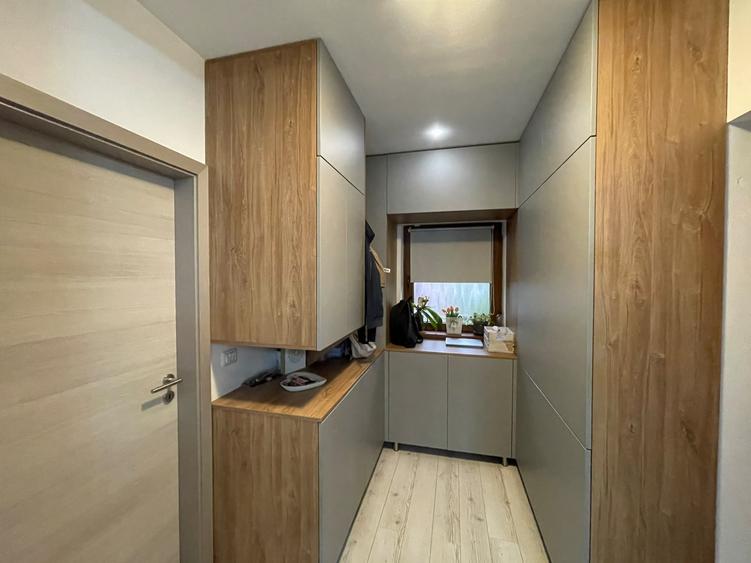 Duplex cu 4 camere cu Canalizare în Dumbrăvița