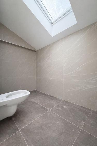 Apartament cu 2 camere decomandat în Tractorul — fotografia 3