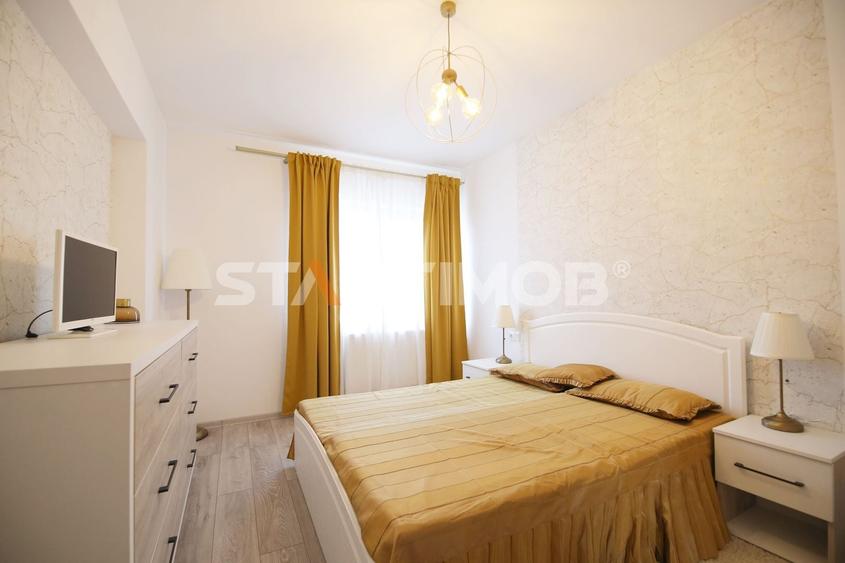 Apartament cu 3 camere decomandat, mobilat în Tractorul