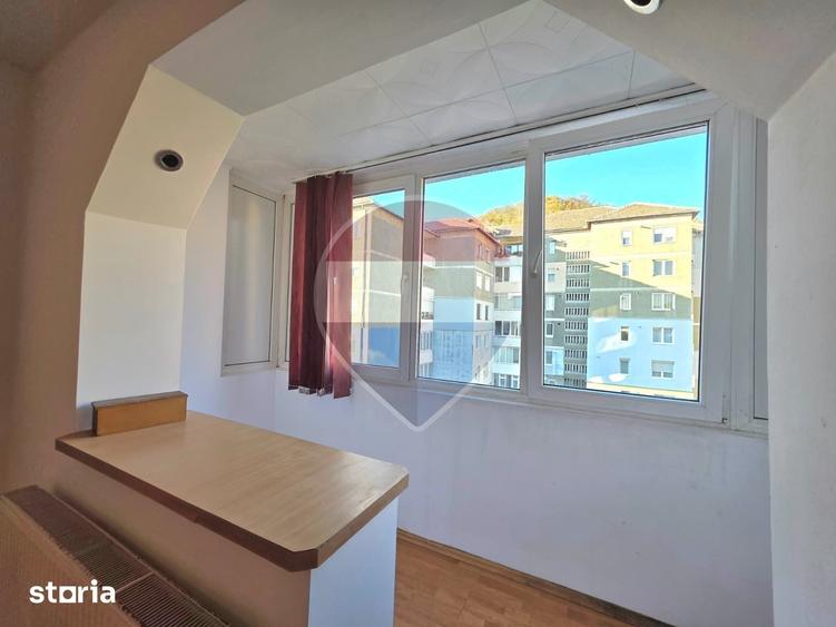 Apartament cu 4 camere în Central
