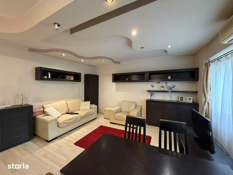 Apartament cu 3 camere decomandat în Central