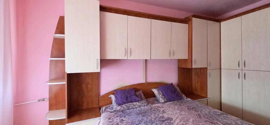 Apartament cu 3 camere decomandat în Cantemir