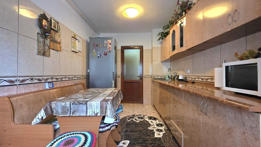 Apartament cu 2 camere decomandat, mobilat în Năvodari