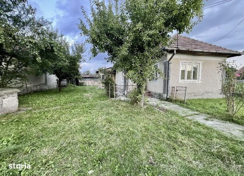 Casă cu 2 camere cu Teren 1642 Mp în Bonț
