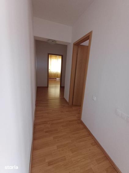 Apartament cu 3 camere în Mărăști