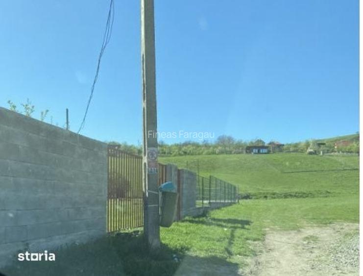 Teren intravilan de vanzare, 1.400 mp, Valcele
