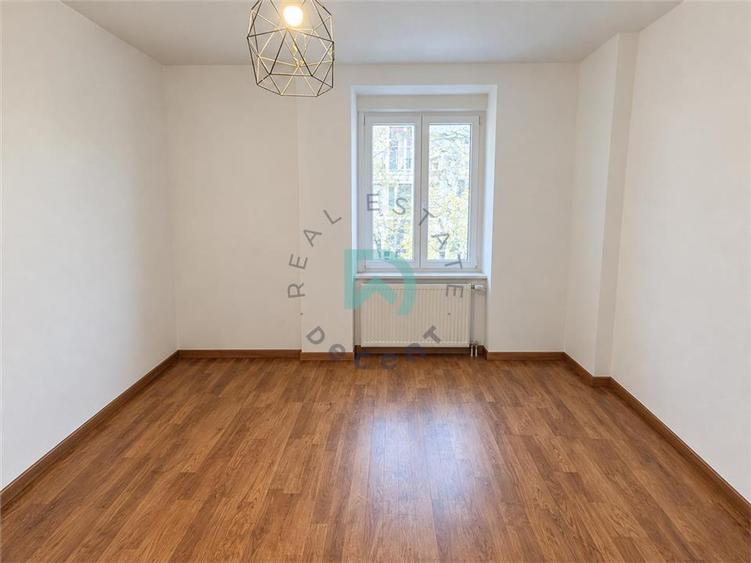 Apartament cu 3 camere decomandat în Avantgarden