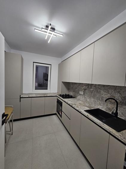 Apartament cu 2 camere decomandat în Tunari