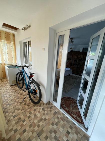 Casă cu 3 camere cu Teren 4381 Mp în Poduri