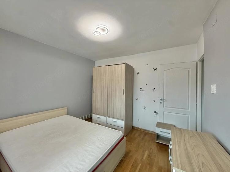 Apartament cu 2 camere decomandat în Soarelui