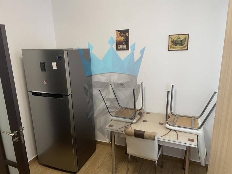 Apartament cu 2 camere decomandat, mobilat în Splaiul Unirii