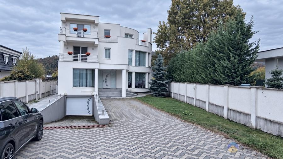 Casă individuală cu 6 camere cu Canalizare în Alexandru cel Bun