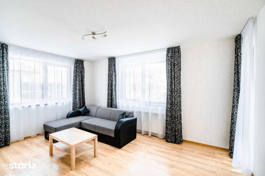 Apartament cu 2 camere decomandat în Tractorul