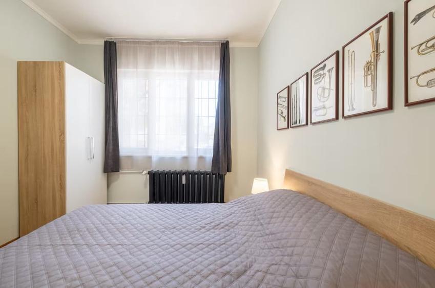 Apartament cu 3 camere decomandat în Tineretului