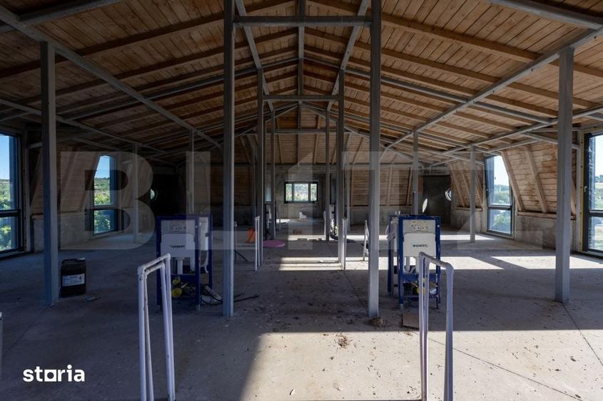 Spațiu comercial, de 1,224.33 mp, în Bucovăț