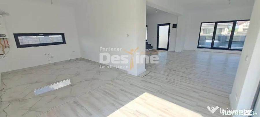 Casă cu 4 camere cu Teren 350 Mp în Miroslava