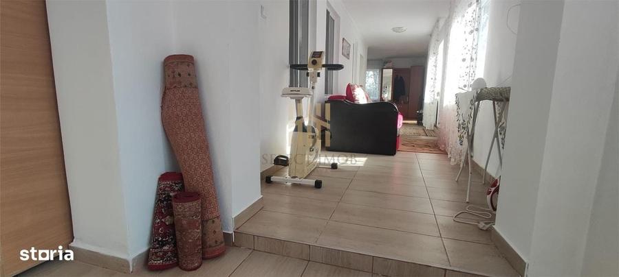 Casă cu 3 camere în Minieri