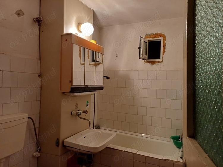 Apartament cu 3 camere în Independenței