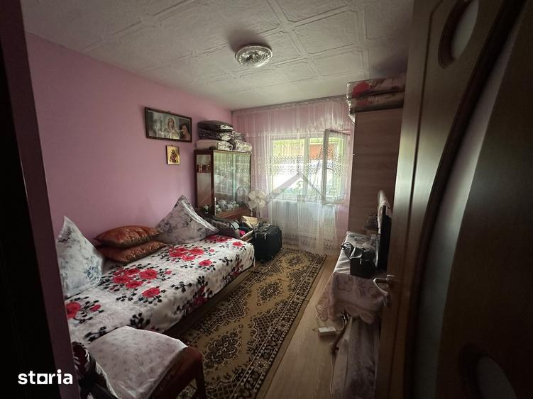 Apartament cu 3 camere decomandat în Tomești
