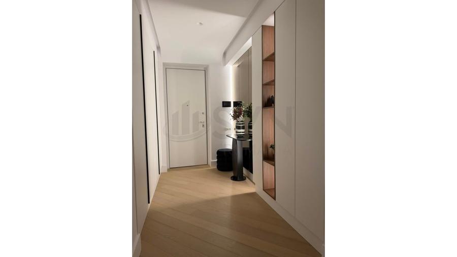 Apartament cu 3 camere decomandat, mobilat în Pipera