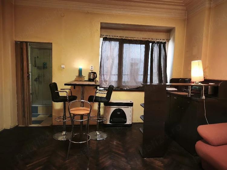 Garsonieră decomandată în Cotroceni
