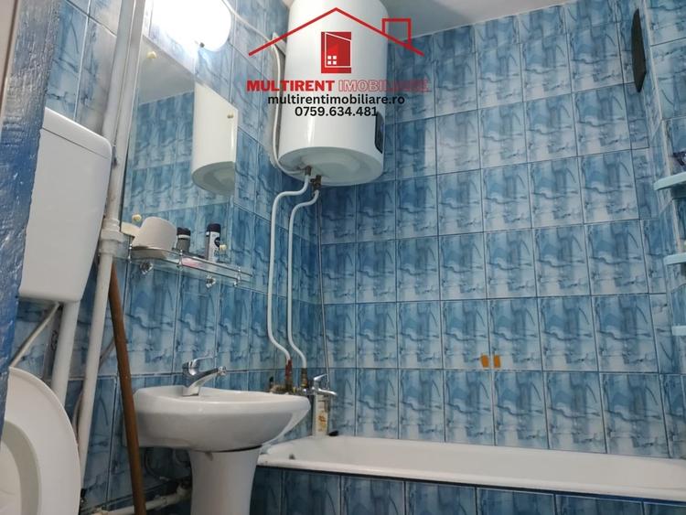 Apartament cu 3 camere semidecomandat în Vest
