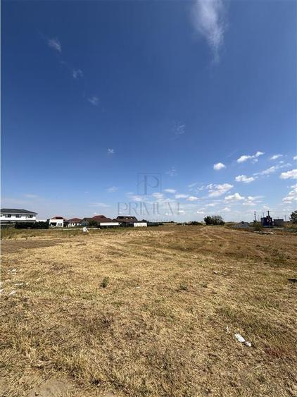 Teren intravilan de 1350 mp, în Moșnița Veche