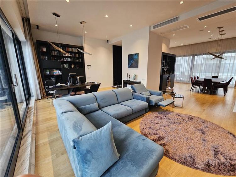 Apartament cu 6 camere decomandat, mobilat în Herăstrău