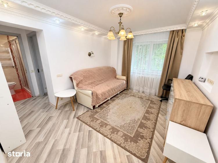 Apartament cu 2 camere semidecomandat în Podu Roș