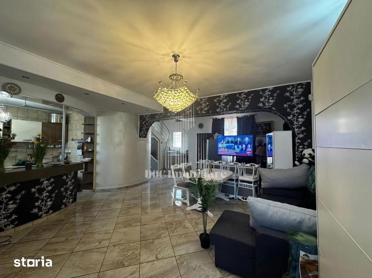 Casă cu 5 camere cu Teren 70 Mp în Tei