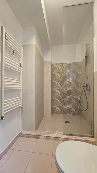 Duplex cu 3 camere cu Canalizare în Vatra Luminoasă