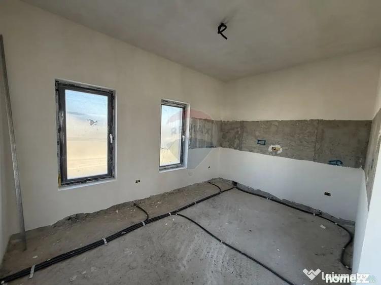 Casă cu 4 camere cu Teren 470 Mp în Câmpineanca