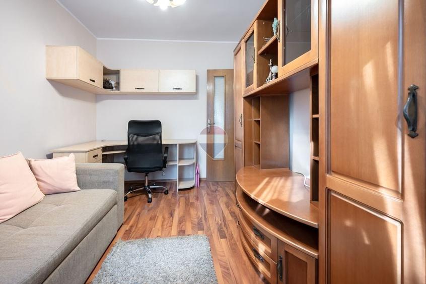 De închiriat apartament cu 3 camere și 2 parcări în Astra - 8