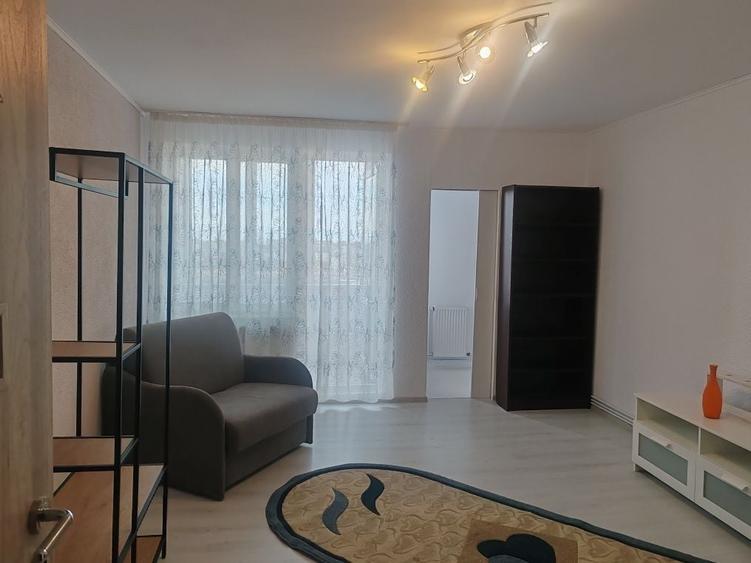 Apartament cu 2 camere semidecomandat în Drumul Carului