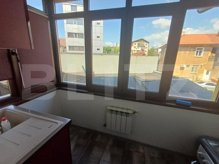 Apartament de inchiriat, cu 2 camere, 52 mp, zona ROMPETROL - 4