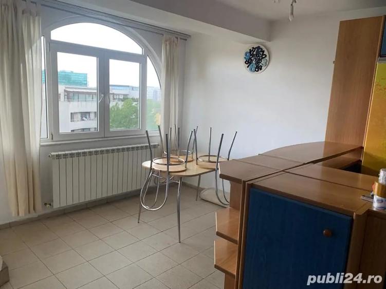 Apartament cu 4 camere decomandat în 13 Septembrie