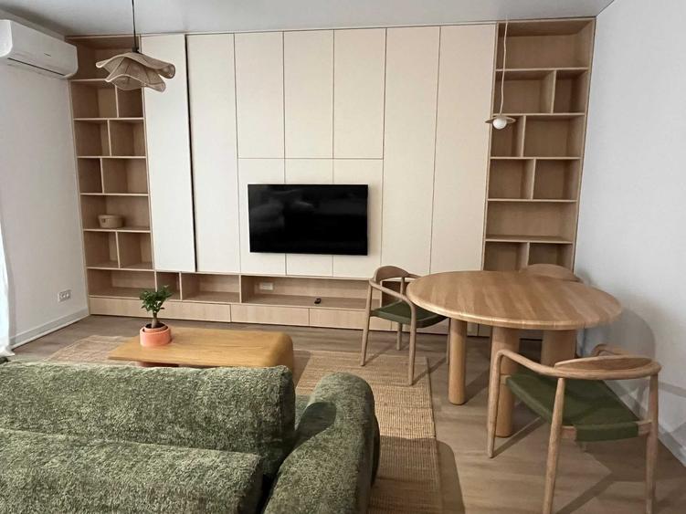 Apartament cu 2 camere decomandat în Tunari