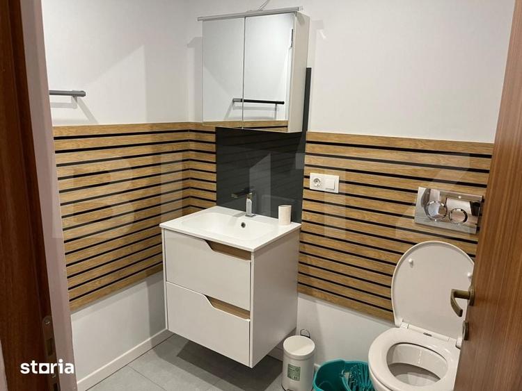 Casă cu 10 camere cu Teren 380 Mp în Central