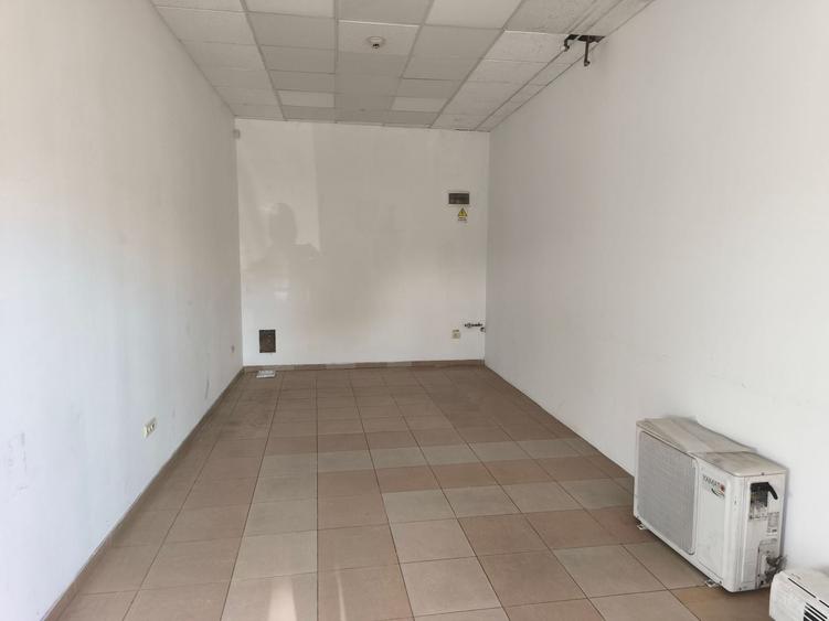 Spațiu comercial, de 27.579999923706 mp, în Aradului