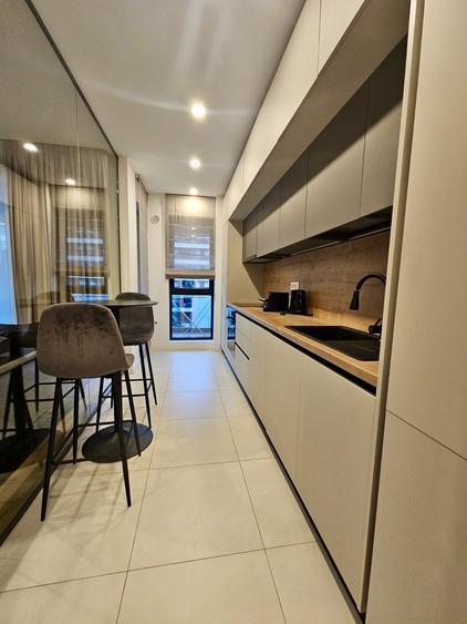 Apartament cu 2 camere semidecomandat, mobilat în Pipera