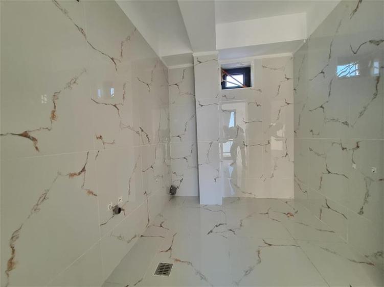 Apartament cu 2 camere semidecomandat, mobilat în Bucureștii Noi