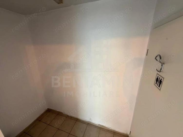 Spațiu comercial, de 25 mp, în Răcădău
