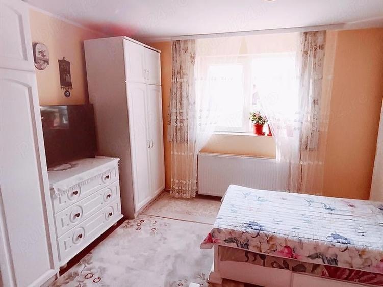 Casă individuală cu 2 camere cu Teren 380 Mp în Central