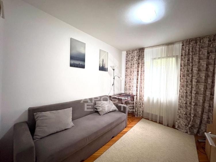 Apartament cu 3 camere semidecomandat, mobilat în Circumvalațiunii