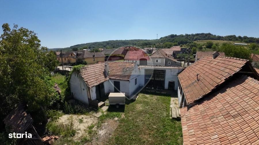Casă cu 4 camere în Șeica Mică