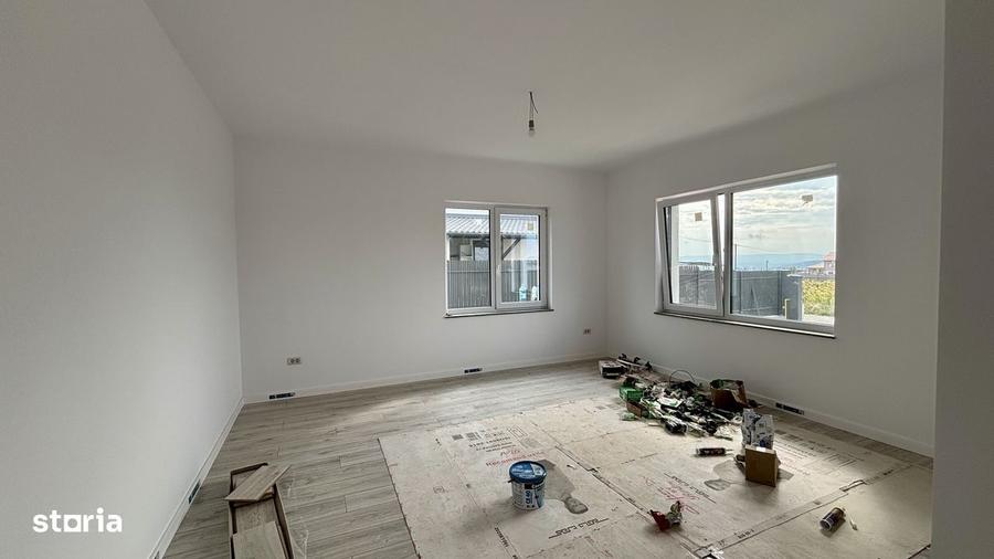 Casă cu 4 camere cu Teren 360 Mp în Valea Lupului